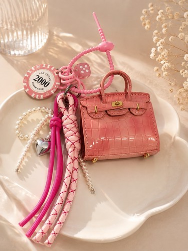 Openable pink crocodile - openable,