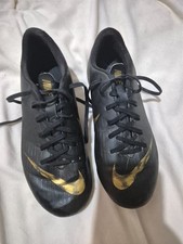 nike mercurial vapor gold and