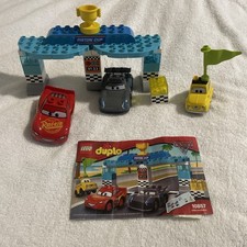 LEGO Duplo Piston Cup Race