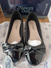 Black Patent Heeled Court