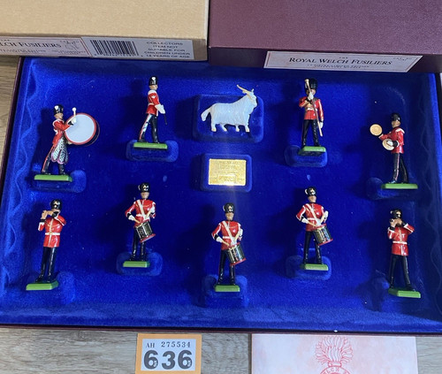 Britains royal welch - royal,