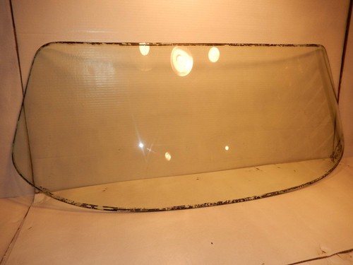 Volvo p1800 oem windshield - p1800, es