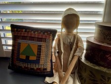 PRIMITIVE FOLK ART PATCHWORK CUSHION COVER WITH FEATHER INSERT.3,DAY DISPATCH.