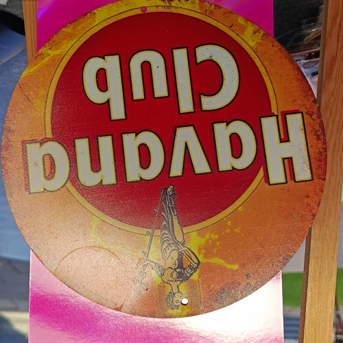 Havana club round - havana, sign