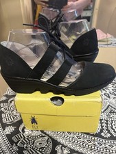 Fly London Black Nubuck