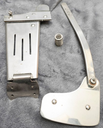 Guitar tremolo 1950 - guitar,