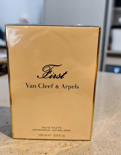 First van cleef arpels - van,