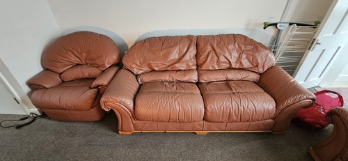 Immaculate leather chair - immaculate, set-