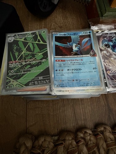1000 pokemon cards various - cards,