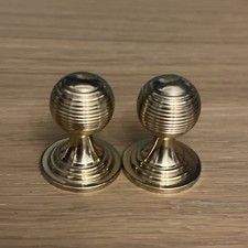 2 x  SOLID BRASS DOOR KNOBS - PERIOD STYLE "BEEHIVE" ONE BRASS GOLD BESPOKE DOOR