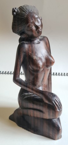 Vintage 1960s seated - seated, figurine