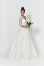 Sassi Holford Wedding Dress Ivory Classic Worn Once Size 12 Pro dry cleaned