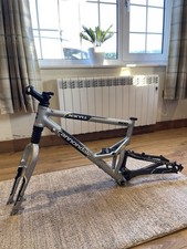 Vintage Cannondale Jekyll 500