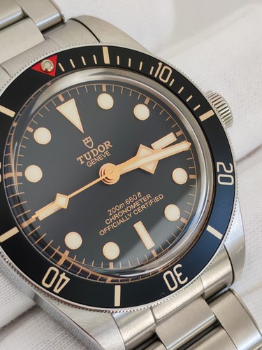 Tudor black bay 79030n - black, 58