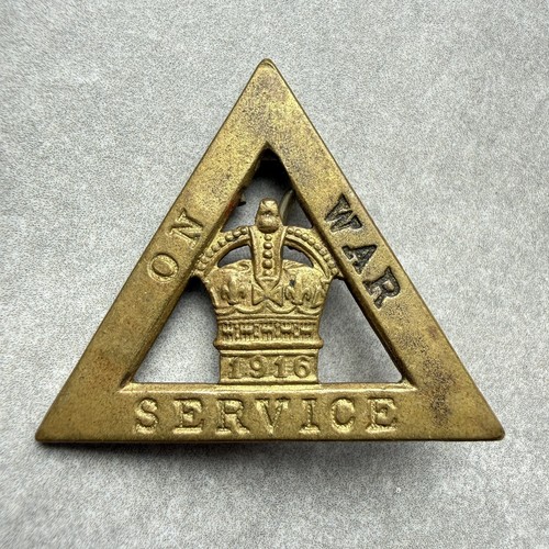 War service badge - on,