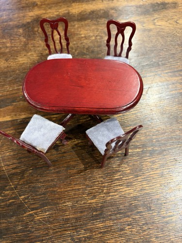 Vintage dolls house table - vintage,