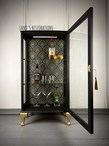 Black gold art - black,
