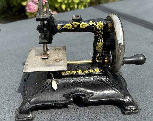 Vintage cast iron - cast, miniature