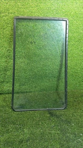 Right rear triangle glass - right,