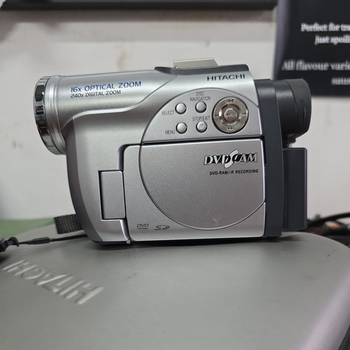 Hitachi mv2000e camcorder - hitachi,