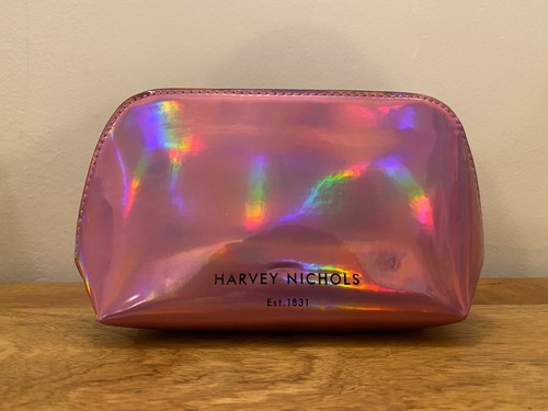 Harvey nichols beauty - beauty, hologram