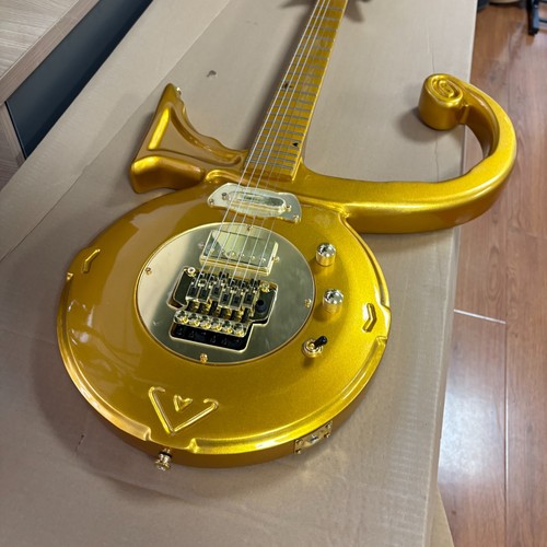 Gold love symbol - gold, prince