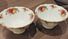  2 Pedestal bowls Royal Albert Old Country Roses Bone China Floral Design
