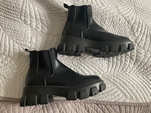 Ladies chelsea style boots - style,