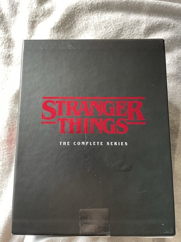 Stranger things complete - stranger,