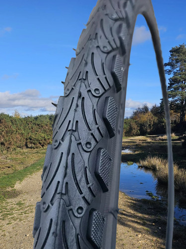 700x45c bike tyre - tyre, quality