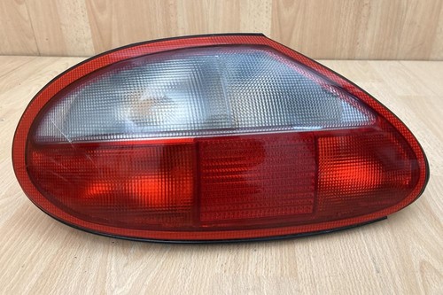 Left rear tail light - left,