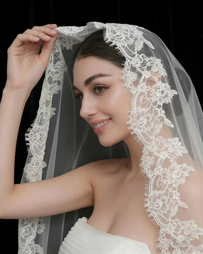 Spanish mantilla wedding - mantilla, veil
