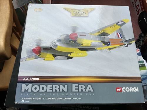 Corgi mosquito aircraft - corgi,