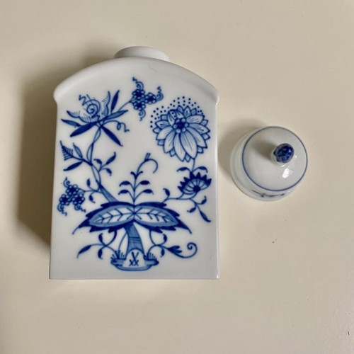 Antique meissen blue - blue, onion