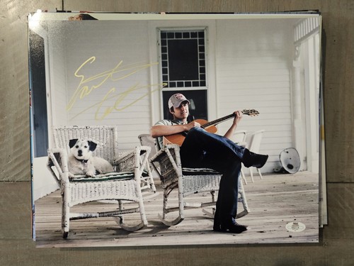 Signed country music star