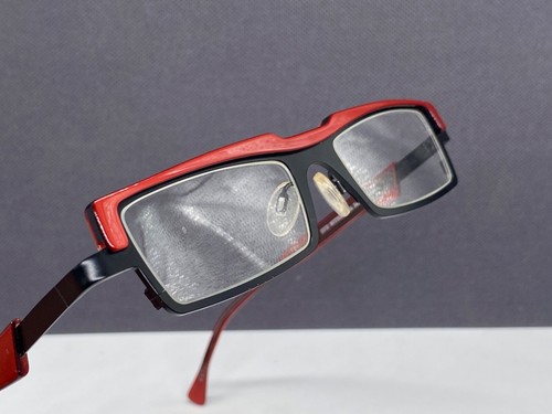 Men woman red black - men,