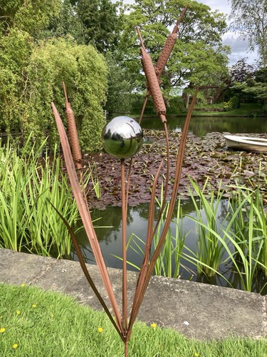 Metal garden bulrush mirror - metal,