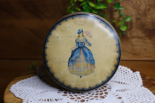 Vintage lady blue round - lady,