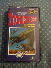 Thunderbirds volume pit of - thunderbirds, 4,pit