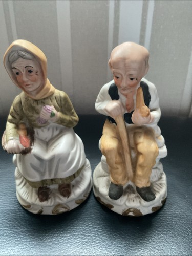 Vintage pair figurines old - vintage, of