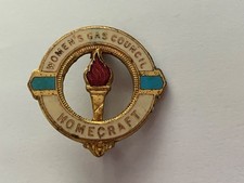 Vintage Homecraft Womens Gas Council Enamel Pin Badge By H W Miller RARE