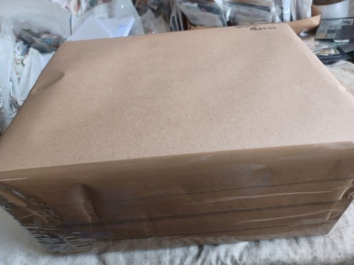 Big ish box kiloware - box,,