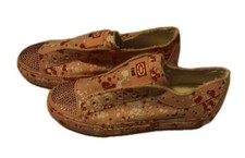 Womens Size 8 Red,pink,white