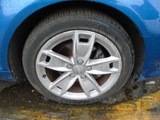 09 AUDI A3 TDI CABRIOLET OFFSIDE FRONT HUB & WHEEL BEARING 04-13 BREAKING CAR