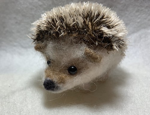 Hedgehog needle felting kit - needle,