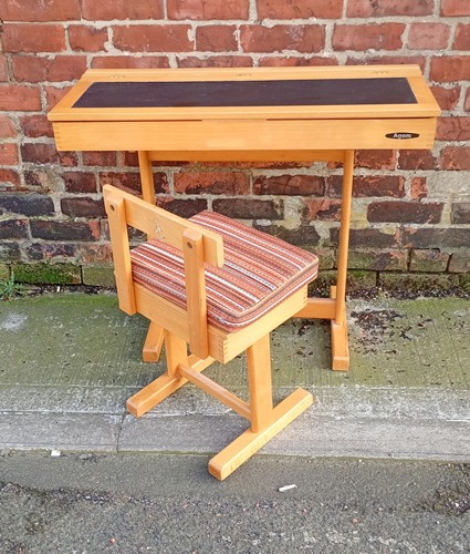 Vintage 1960s child desk - vintage, desk&