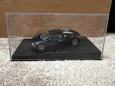 Autoart 16.4 Bugatti Veyron
