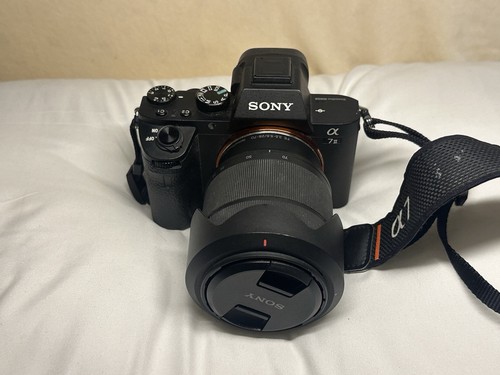 Sony alpha 2 mp - alpha, a7