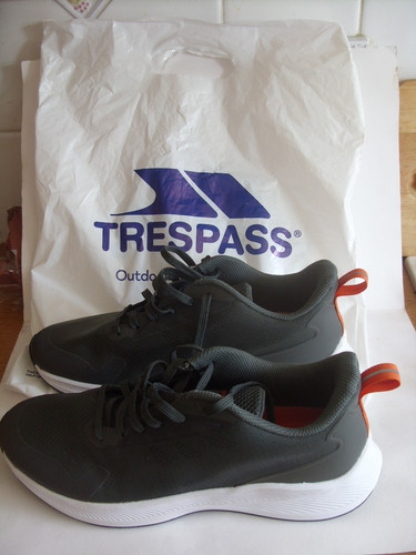 Brand new trespass size - brand,