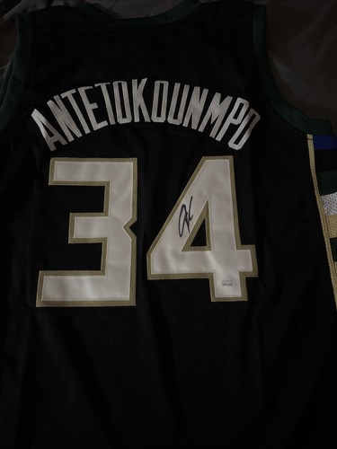 Authentic autograph milwaukee - autograph,